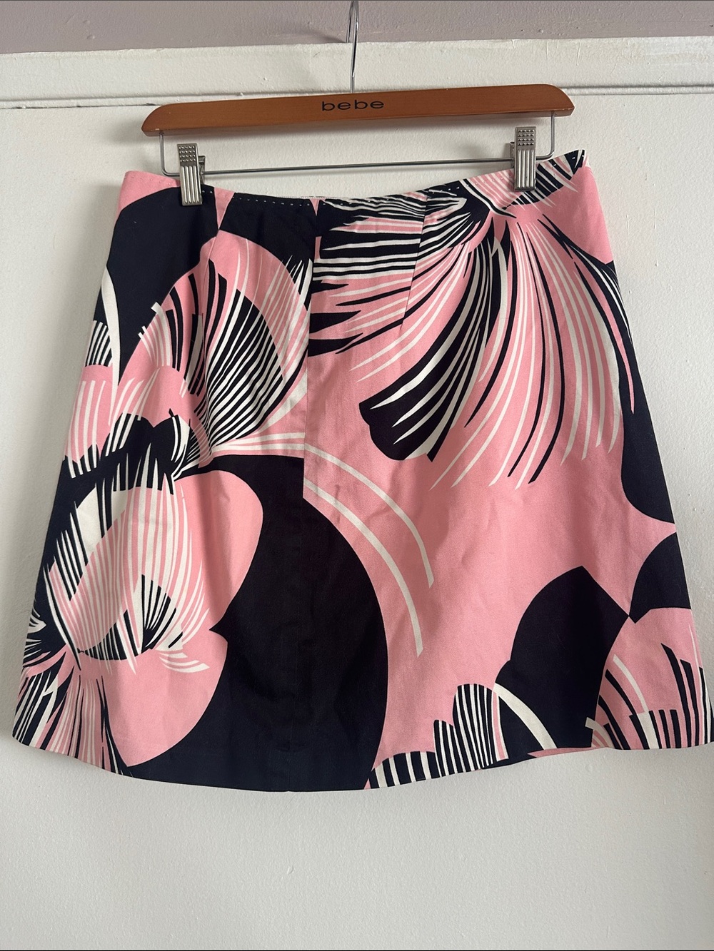 Elie Tahari Pink Black & White Graphic Floral Mini Skirt